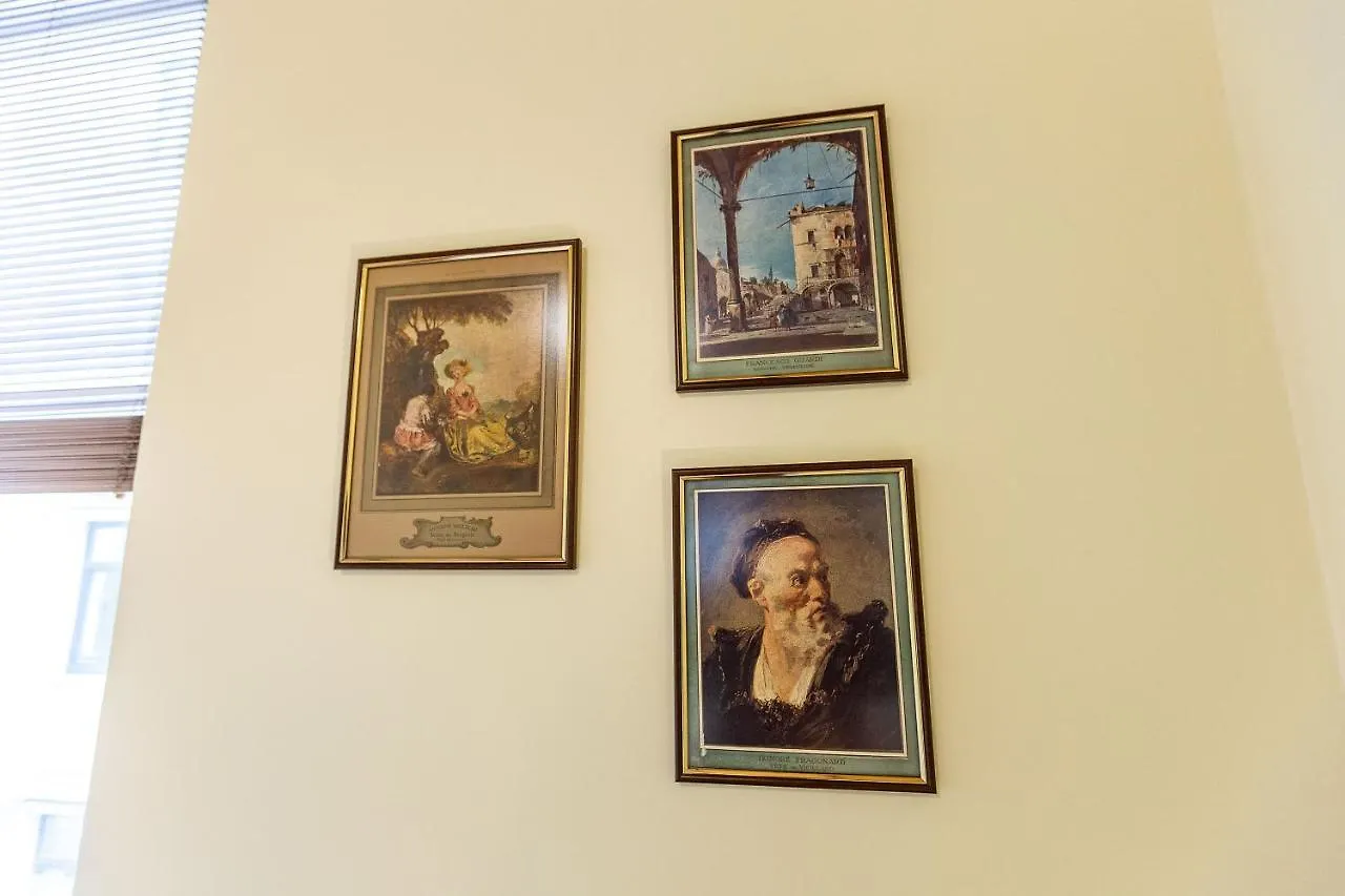 Classic Beyoglu Home With Central Location Near Galata Tower 0*, Istanbul